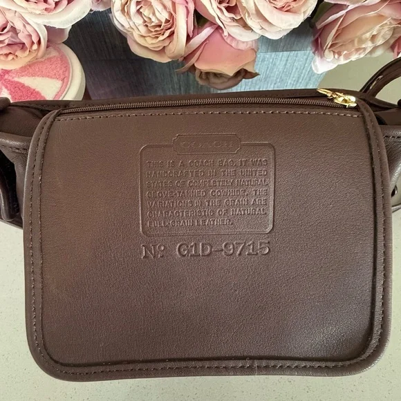 Vintage USA Coach Legacy champion gloved Tanned crossbody bag turn lock - Picture 9 of 15